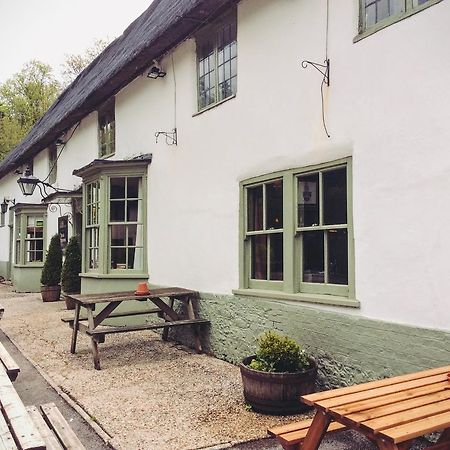 Hambro Arms Hotell Milton Abbas Eksteriør bilde